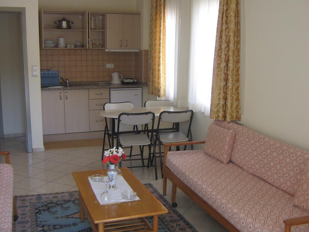 Arya Otel Marmaris Buitenkant foto